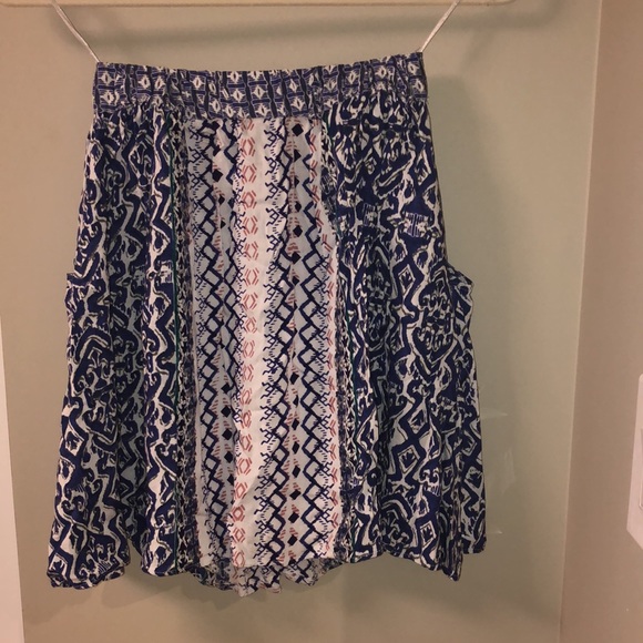 Button Down Flowy Patterned Skirt - Picture 7 of 8